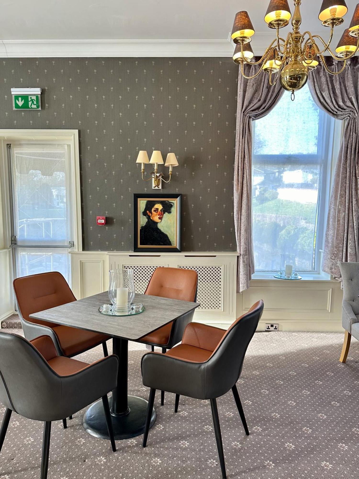 The Park Hotel 텐비 외부 사진